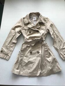 ★ＧＡＰ★新品★130★トレンチコート★サンドベージュ★春秋コート★かわいいトレンチです★フード取り外し可★ギャップ★1-1