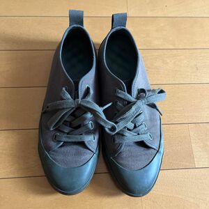 UNIQLO U スニーカー カーキ 24cm