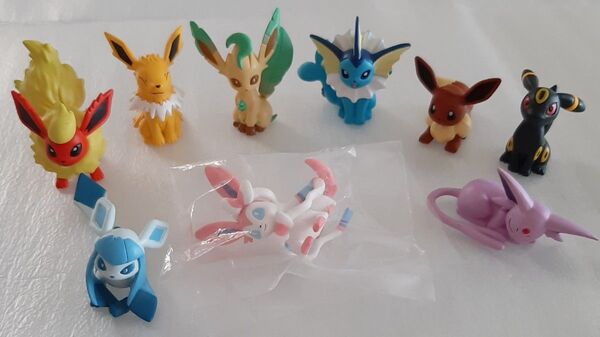 ポケモン フィギュア ブイズ