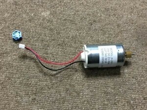 NISSEI 小型モーター KL561 DC24V 0.65A ギヤ付　直径３㎝　全長７㎝　　ギヤ直径１㎝　2FY0 1-9 ①