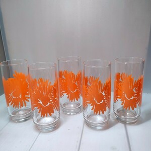 ST6] 花柄グラス　昭和レトロ　５個　セット　オレンジ　フラワー　ガラス　ジュース　水　グラス　ポップ　タンブラー　フラワープリント