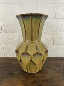 ＭＭ32］壺　花瓶　陶器　フラワーベース　フラワースタンド　花入れ　インテリア　置き物　飾り物　オシャレ　ビビあり