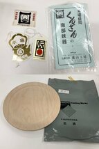 本場盛岡 南部鉄器 くんざん 薫山 鉄瓶 棗型 1.6 霰模様 湯沸茶器 茶道具 急須 伝統工芸 未使用保管品_画像10