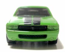 レア 5SP バリエーション 2006 Dodge Challenger Concept ダッジ チャレンジャー コンセプト Phil Riehlman 2007 2nd Lime Green 絶版_画像7