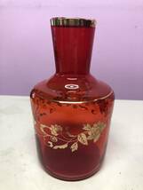 YU-1651　冠水ビン　レトロ　年代物　レッド　ガラス　水分補給　赤　花柄　ピッチャーのみ　(検)　水差し　花瓶　MME_画像2