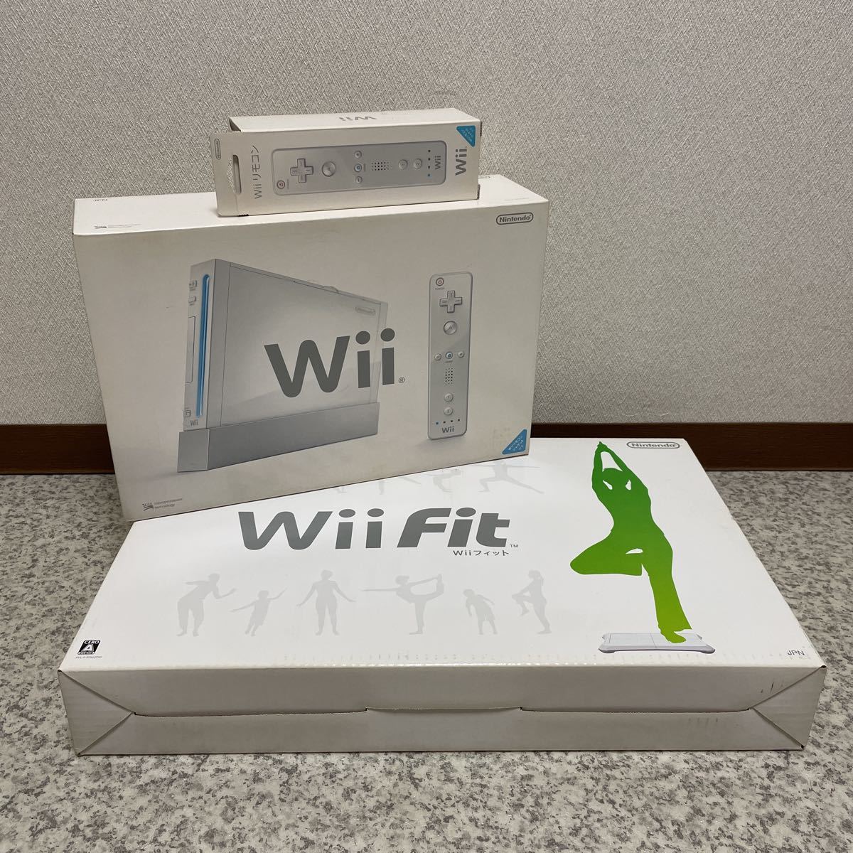 任天堂 Wii Fit オークション比較 - 価格.com