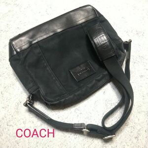 COACH ショルダーバッグ 男女兼用 コーチ キャンバス ブラック 収納 ポケット沢山あります