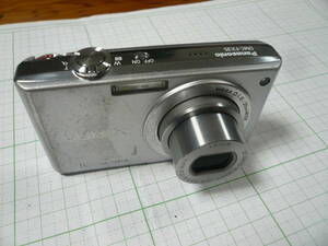 2335即決有　Panasonicパナソニック　LUMIXルミックス DMC-FX35 シルバーJUNKジャンク割れ有　1010万画素10.1メガ　送料250円～