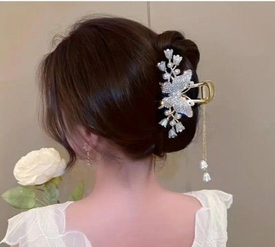 バタフライヘアクリップ フェイクパールフラワータッセル2個セット
