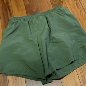 沖縄 米軍放出品 トレーニングパンツ ショートパンツ ランニング スポーツ アウトドア 筋トレ LARGE OD (管理番号N231)