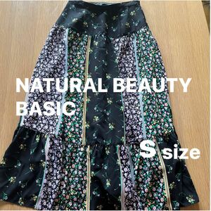 【NATURAL BEAUTY BASIC】ナチュラルビューティーベーシック 花柄 縦柄三段ロングスカート裏地付き S 透け感無し