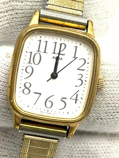 【電池切れ】ALBA　アルバ　SEIKO　セイコー　V501-0CY0　クォーツ腕時計　レディース　白文字盤　スクエア　レディース