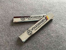 ★フォルクスワーゲン VOLKSWAGEN★F9★ 金属ステッカー エンブレム デカール 2枚セット 車用装飾 プレート シール装飾 スクラッチを隠す_画像2