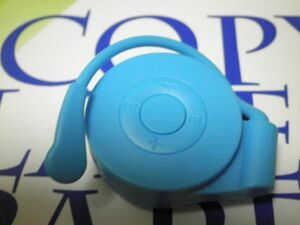 A HEADSET TYPE MP3 PLAYER BLUE USED TO ITSELF SOUNDS SPEAKER THUS CONTENS 3 MP3+SOUND-PAD+CARRY ON CLIP PERFECT POST120