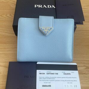 新作　96800円　現行品　PRADA プラダ　ミニ財布　二つ折財布　水色