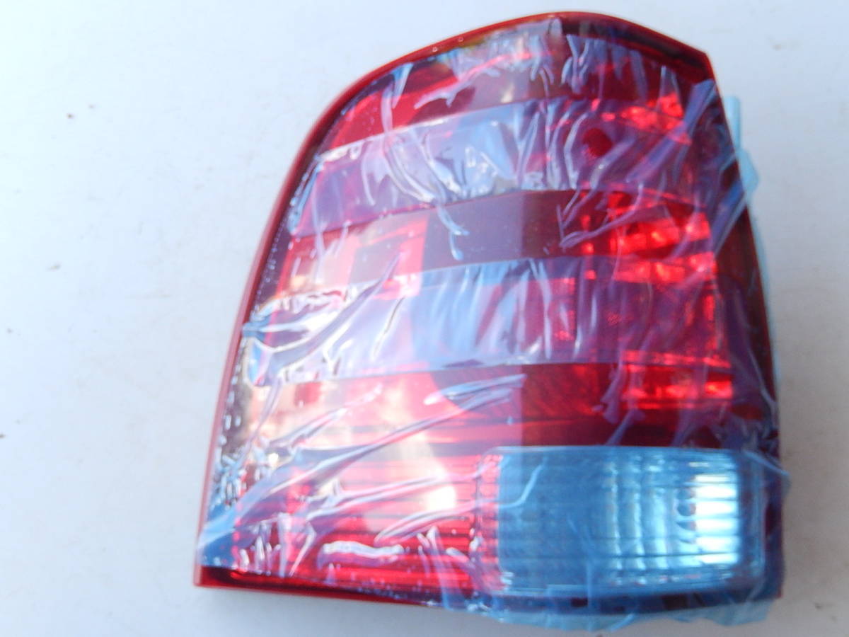 「純正部品」03-06 フォード エクスペディション テール ライト ランプ ford expedition tail light LAMP 2L1Z-13405-ABCP 2L1X-13B505-A
