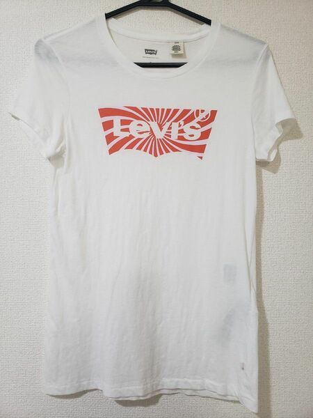 半袖Tシャツ　Levi's