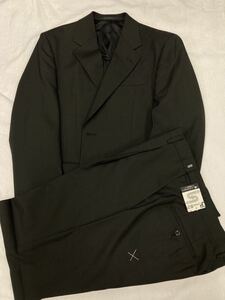 【新品】夏物 未使用 フォーマル シングル2ッ釦礼服サイズAB体4号 ワンタック 冠婚葬祭 簡単便利な’アジャスト’ メッシュ裏地 台場仕立て