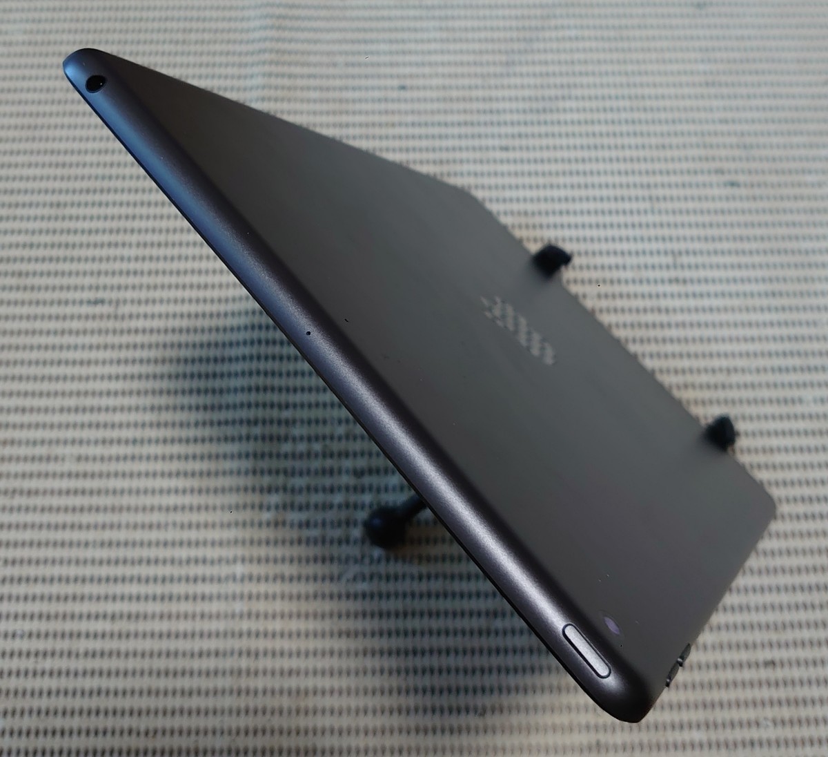 美品iPad第7世代(A2197)本体32GBグレイWi-Fiモデル完動品動作確認済み1