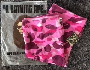 ★送料込★希少★未使用★ A BATHING APE ビーチタオル 特大 バスタオル ファレル 迷彩 カラーカモ BAPE ア ベイシング エイプ カモフラ