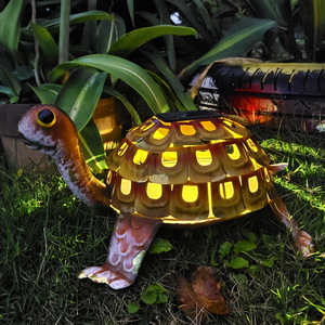 カメ 亀 ガーデンライト ソーラー ライト 太陽光 自動感光制御 おしゃれ 屋外 庭 置き型 置物 オブジェ インテリア モダン 動物
