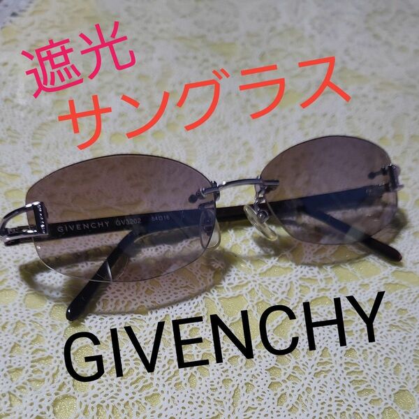 GIVENCHY　サングラス