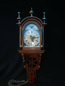 アンティーク オランダ製 WUBA 掛時計 小型分銅時計 分銅時計 吊り錘 装飾時計 柱時計 壁掛時計 重錘式 ムーンフェイズ 作動していますが