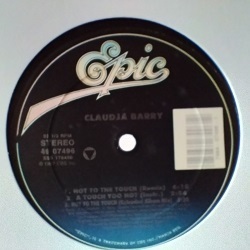 ディスコ Claudja Barry / Hot To The Touch 12インチです。