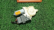 VW フォルクスワーゲン　リアウィンドウレギュレーターモーター　左　ゴルフ　GH-1JBFQ　2004　1C0959811A 　中古　(NSP28290)_画像4