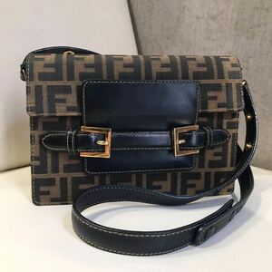 【激レア】FENDI フェンディ ズッカ 2WAY ショルダーバッグ ハンドバッグ スリングバッグ 斜め掛け カーキ ヴィンテージ 希少品 ☆