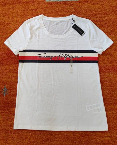 TOMMY HILFIGER　 トミーフィルガーTシャツUSサイズM(日本の参考サイズL)新品