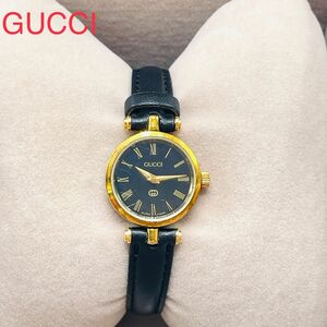 GUCCI グッチ　腕時計　時計　レディース　ブラック　ゴールド　スイス製　 レディース腕時計