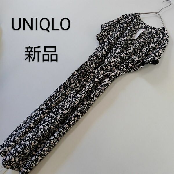 新品未使用タグ付き　UNIQLO　ユニクロ　クレープジャージーワンピース　半袖　Ｓ　黒　Joy of print　花柄　Vネック