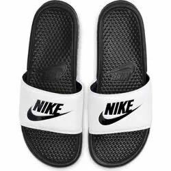 NIKE BENASSI JDI 343880-100/28cm 高い快適性を備えたカジュアルでスポーティーなデザイン◎