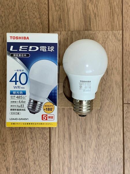 TOSHIBA LED電球 昼光色 40W相当 E26口金