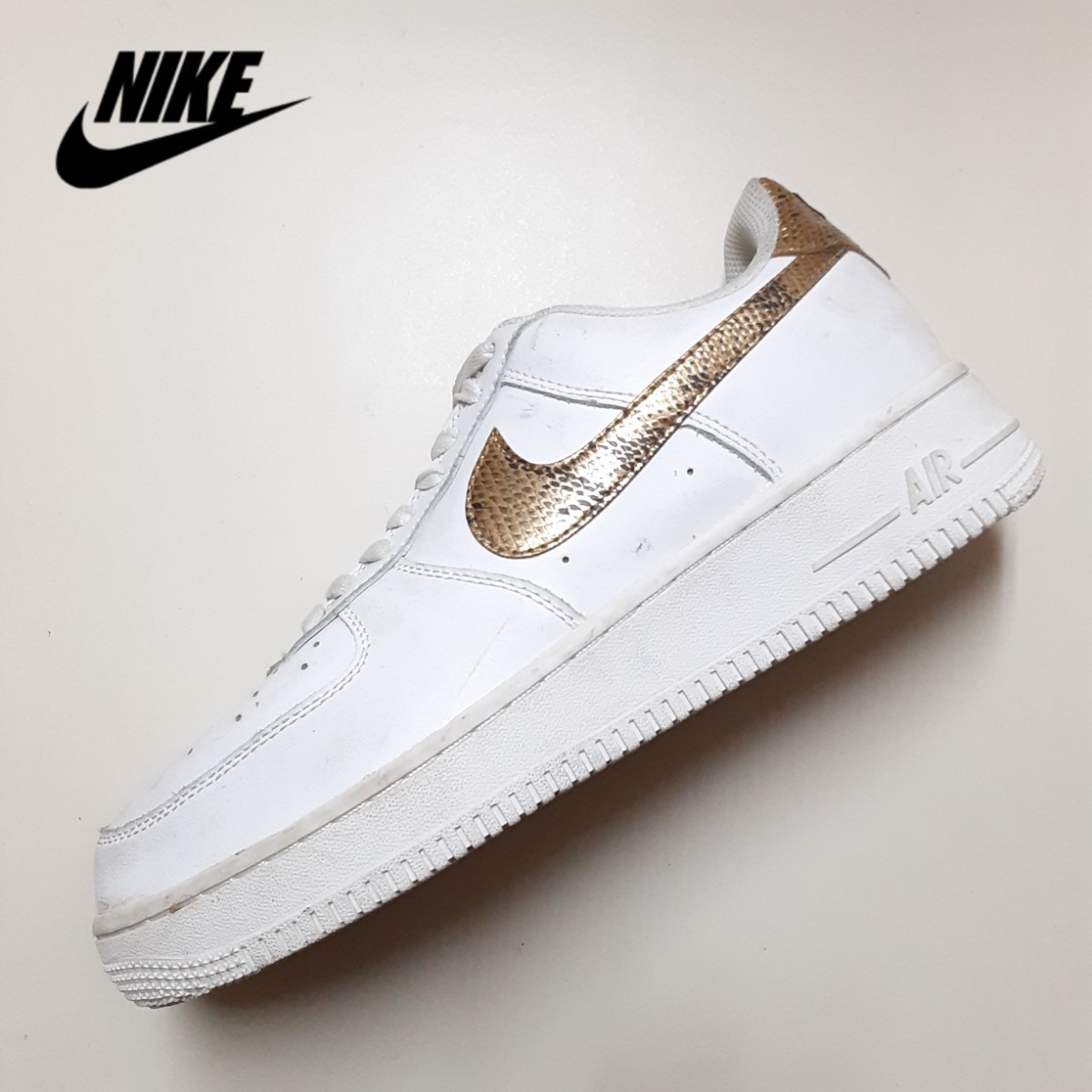 ヤフオク! -「nike エアフォース 白蛇」の落札相場・落札価格