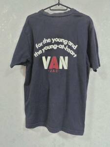 VAN JAC ヴァンヂャケット アーチロゴ バックプリント 半袖Tシャツ 紺系　L