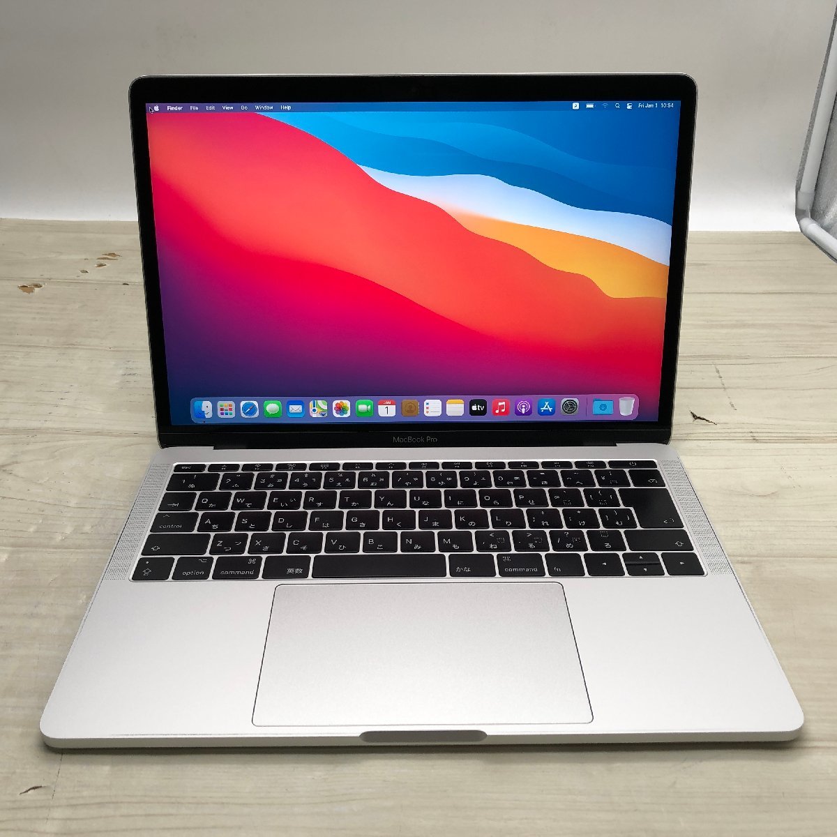 Apple MacBook Pro 13-inch 2017 Two Thunderbolt 3 ports Core i5
