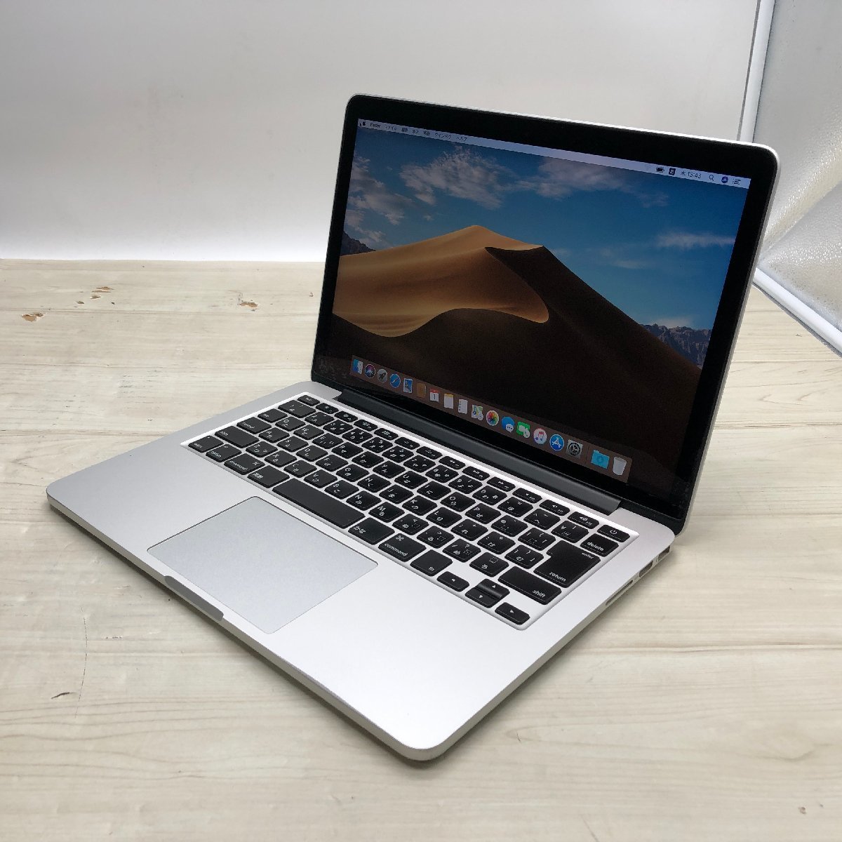 Apple MacBook Pro 13-inch 2017 Four Thunderbolt 3 ports Core i5