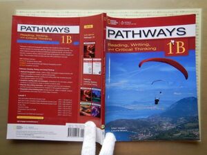 洋書 no.59 PATHWAYS　1B Reading,Writing,and　Critica　lThinking Mari　Vargo　Laurie　Blass　ナショナルジオグラフィック　テキスト