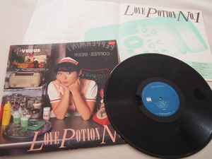 LPレコード★THE VENUS ザ・ヴィーナス★LOVE POTION NO.1★BMD-1012★キッスは目にして 他 全１５曲★昭和オールディーズバンド