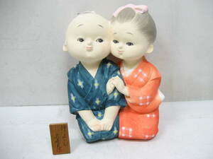 博多人形 仲よし 久寿夫作 陶器 置物 日本人形 男の子 女の子 子供 青 ブルー オレンジ 高さ約21cm　