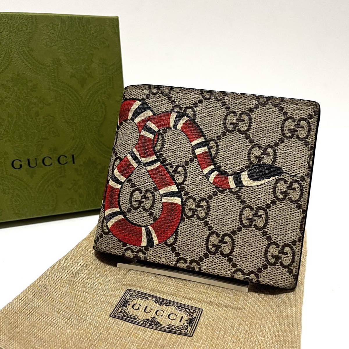 ヤフオク! -「gucci スネーク 財布」の落札相場・落札価格