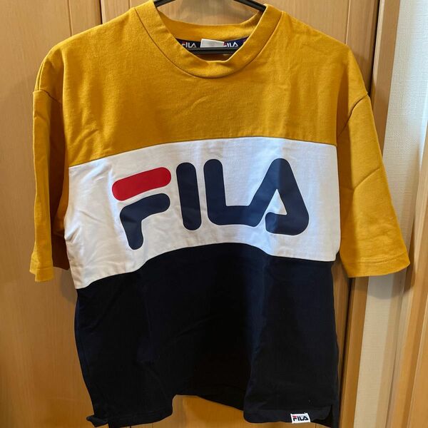 フィラ　FILA トップス　イエロー　Sサイズ