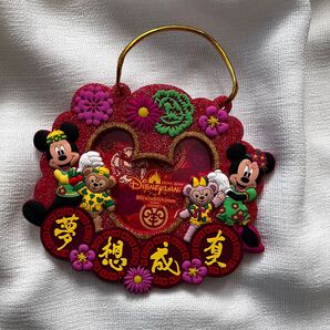 ☆香港ディズニー購入品 未使用☆ミッキーミニーダッフィーシェリーメイ付き写真入れ