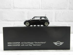 ミニカー　1/43　MINI　ミニクーパー　ドイツ国旗　with roof flag Germany　ブラック　ディーラー正規品　モデルカー