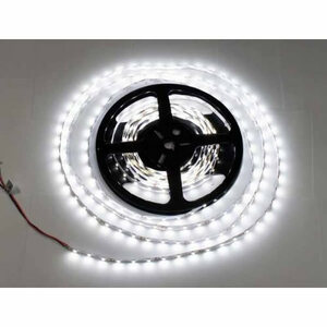 【送料一律120円】 LEDテープライト 300連 クールホワイト 白ベース 専用コネクター2本付 5M 12V 非防水 LEDテープ 白 車 自動車 バイク