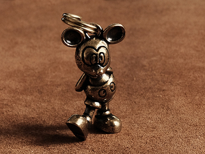 真鍮 ねずみ キーホルダー (キャラクター）ネズミ 鼠 マウス ブート キーリング 面白グッズ テーマパーク 遊園地 ブラス ゴールド