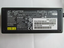 富士通パソコン用　AC ADAPTER 　FMV-AC320A_画像2