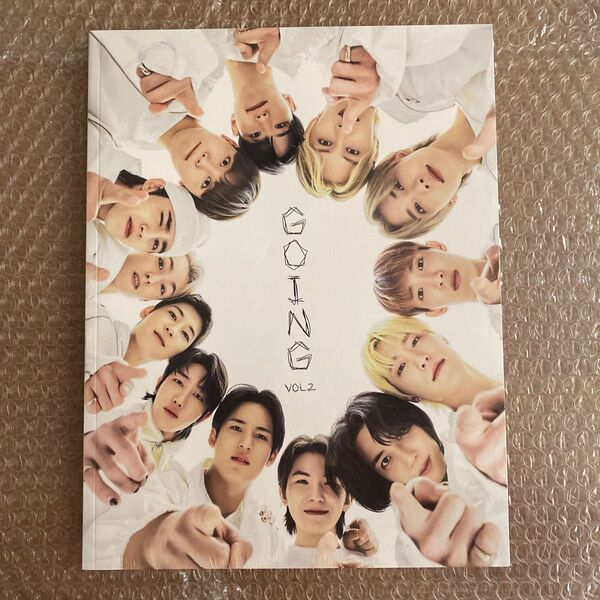 SEVENTEEN 2023 GOING MAGAZINE VOL2